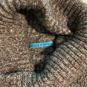Alice + Olivia grey sweater